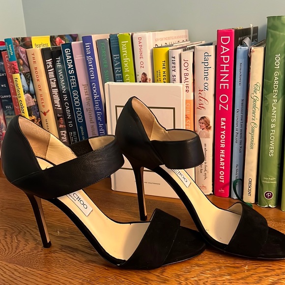- Gorgeous Jimmy Choo Black Leather/Suede Heels ( 39.5) - Picture 2 of 10